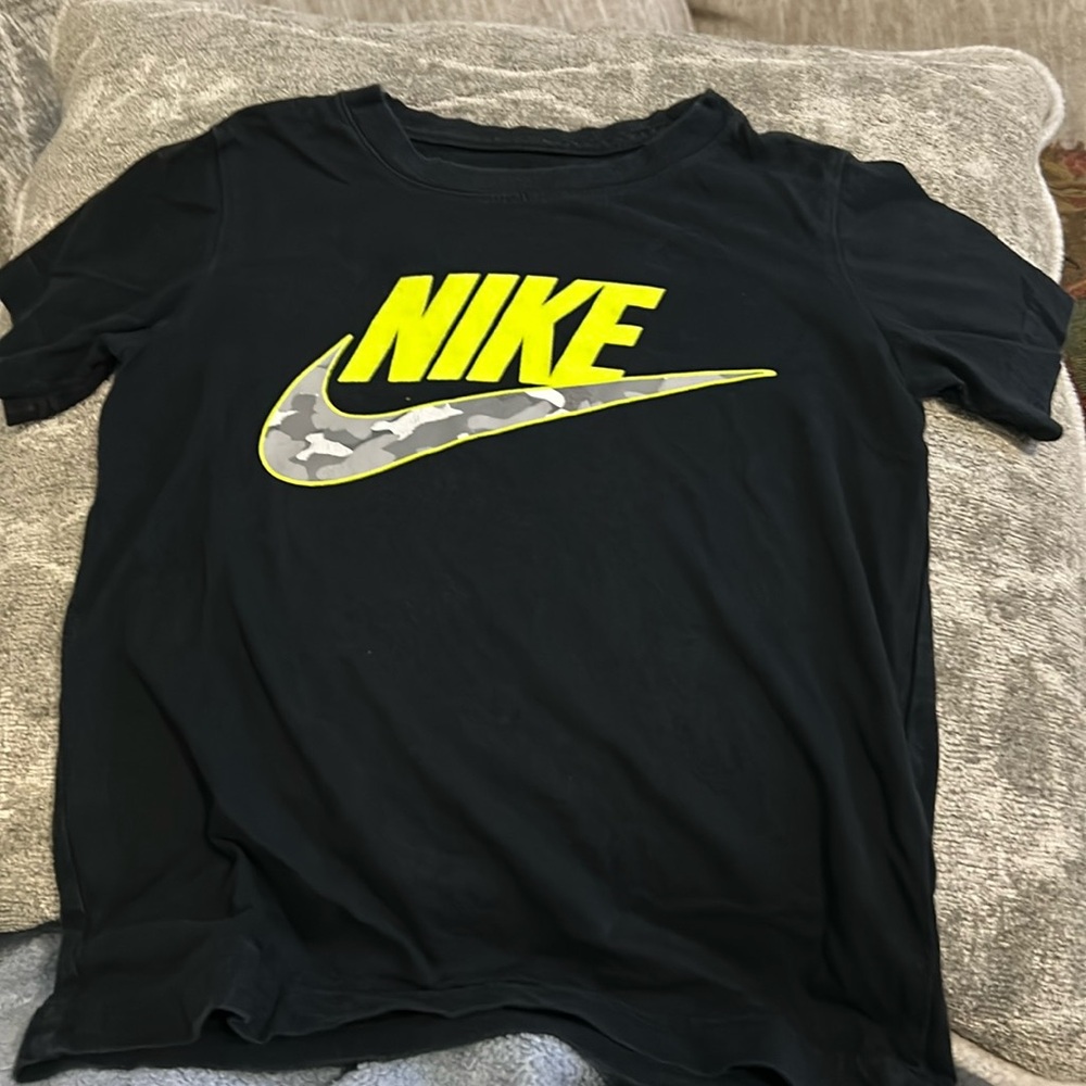 Nike T